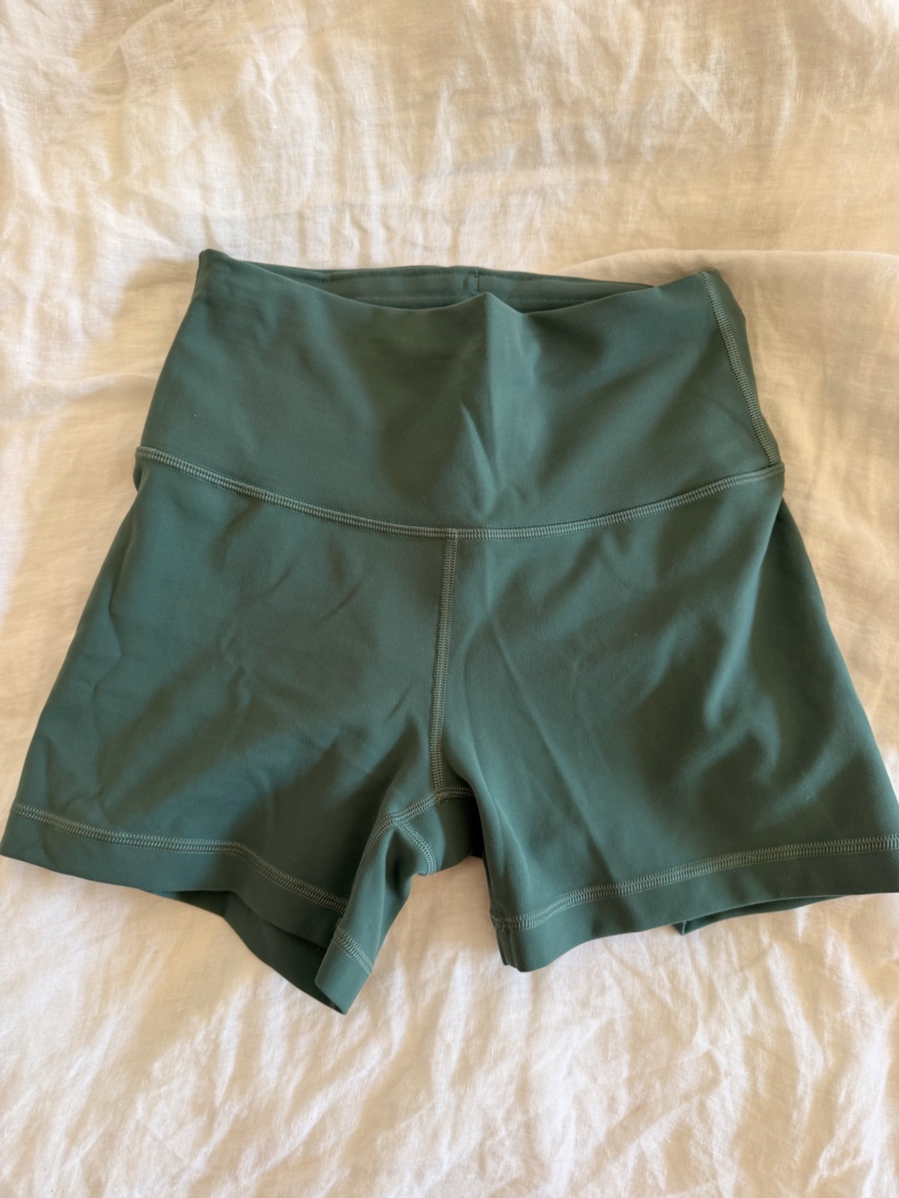 lululemon athletica High-Rise Bike Shorts in Forest Green